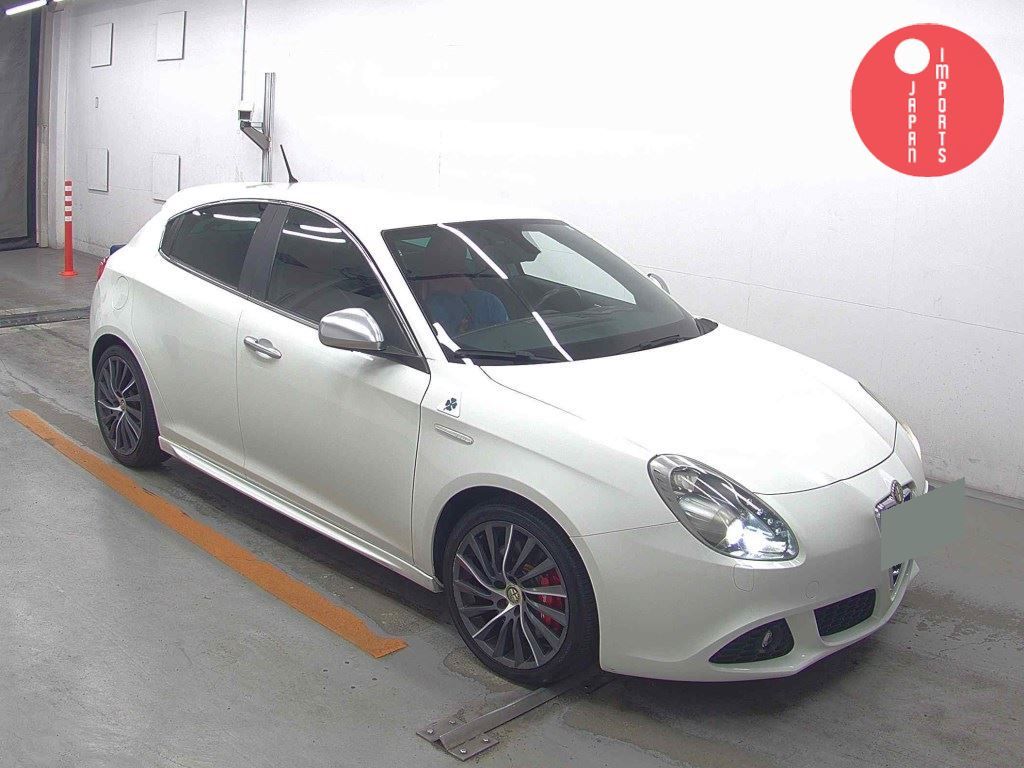 ALFA ROMEO                                                                      GIULIETTA 5D       QUADRIFOGLIO VERDE