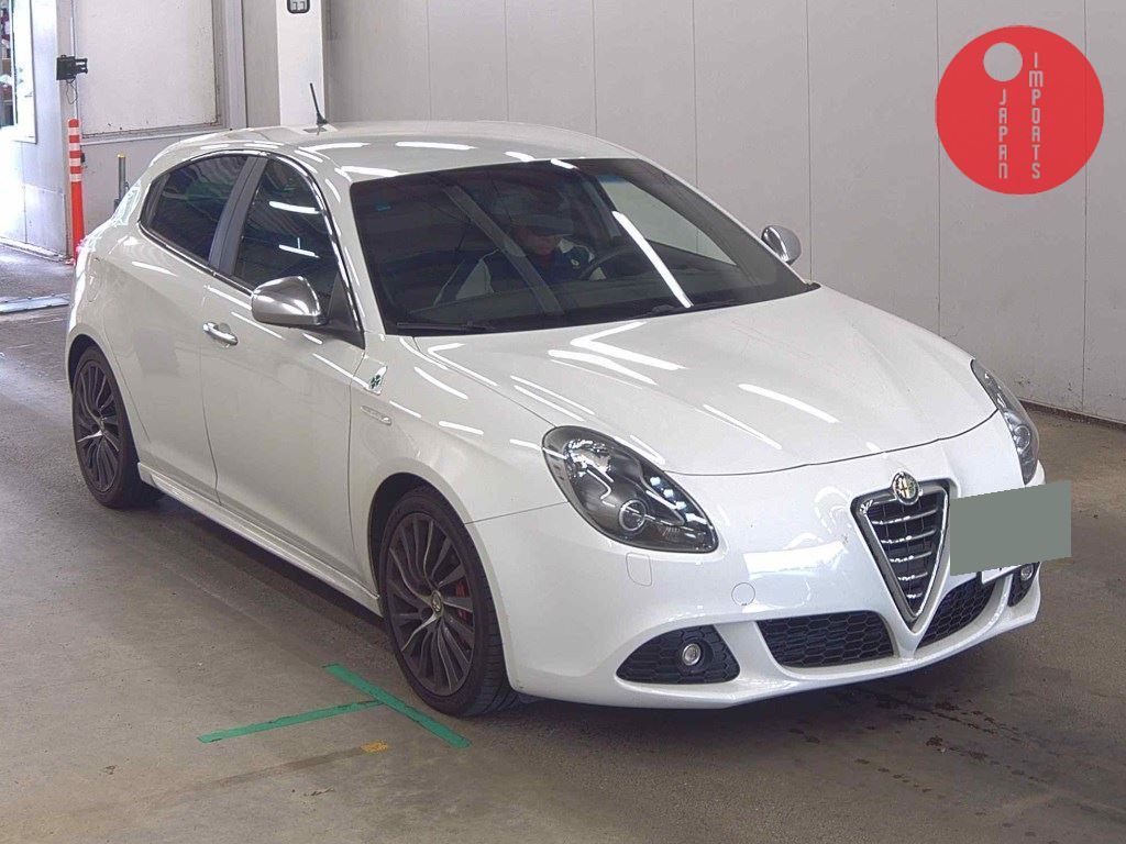 ALFA ROMEO                                                                      GIULIETTA 5D       QUADRIFOGLIO VERDE