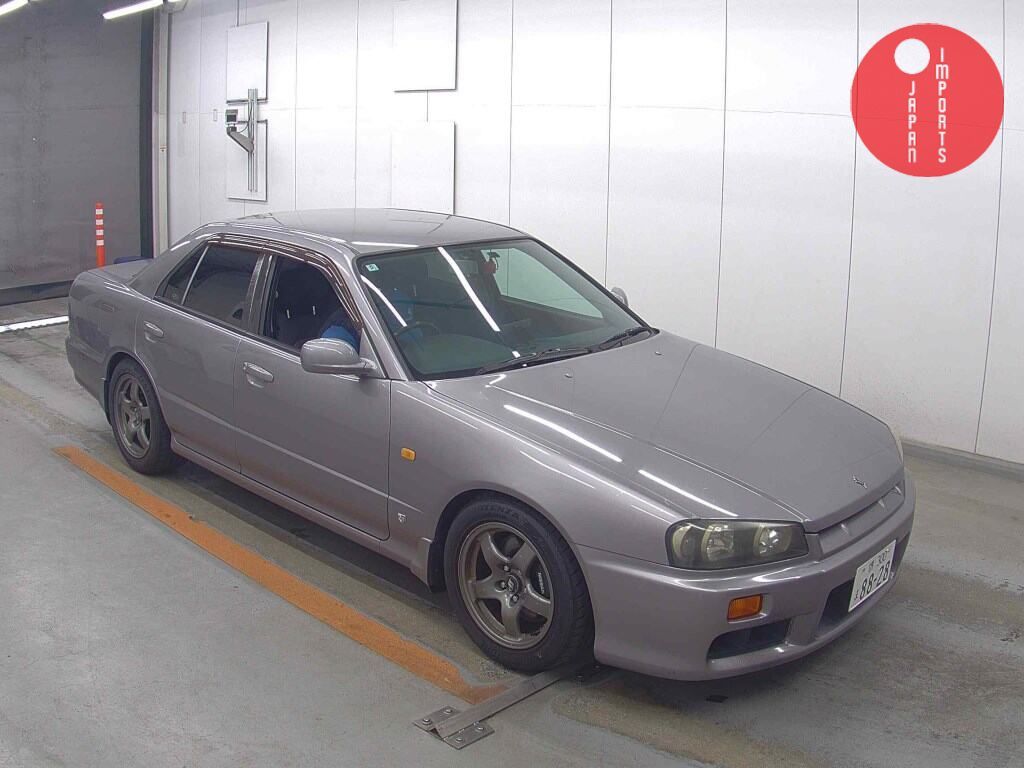 NISSAN                                                                      SKYLINE 4D       25GT-V