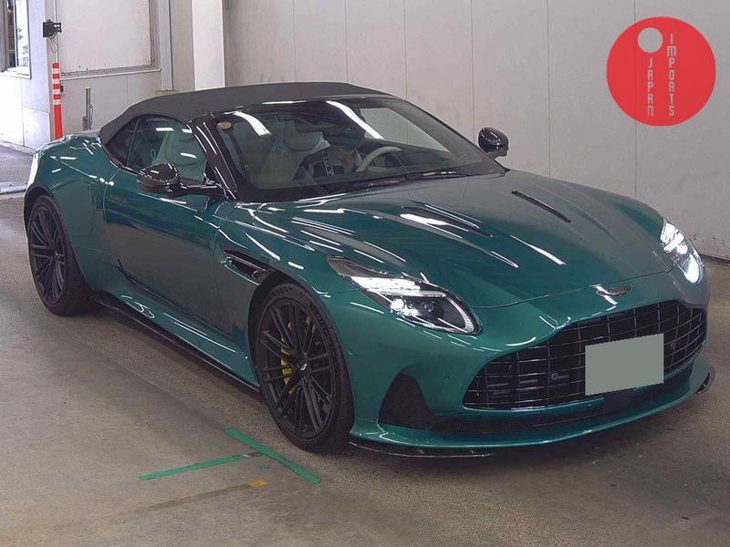 ASTON MARTIN DB12 OP DB12 VOLANTE