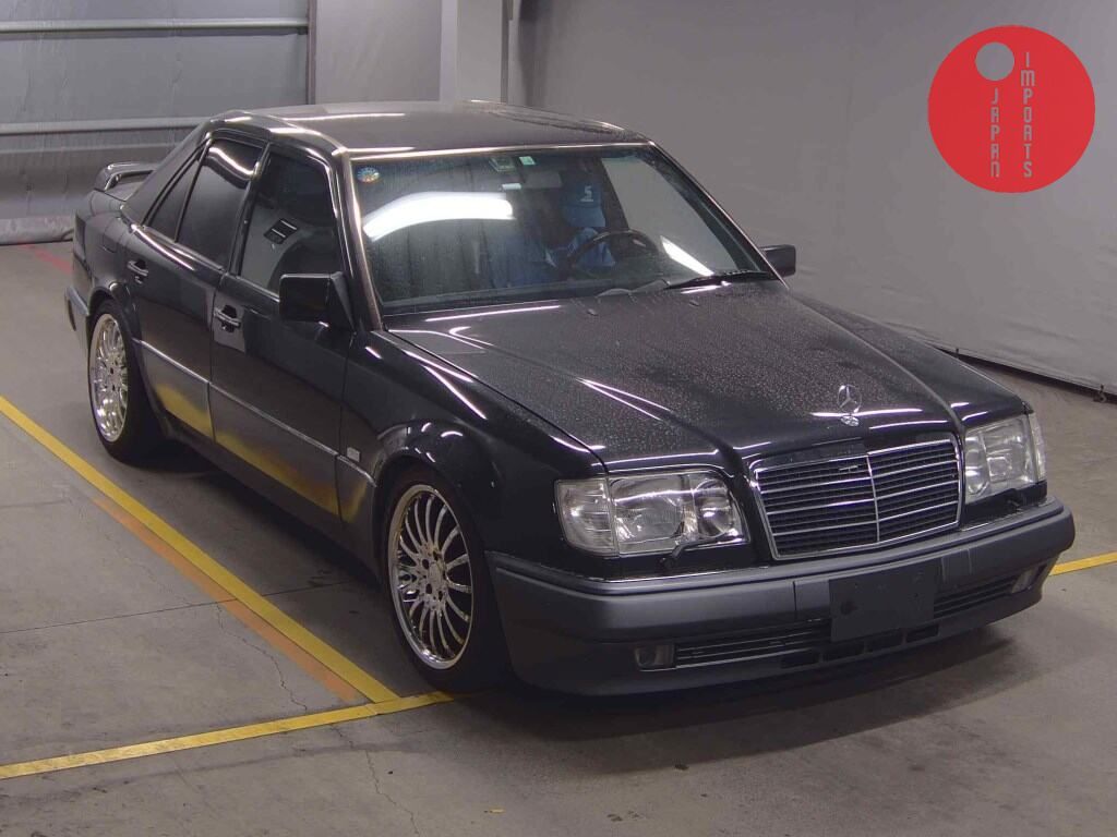 MERCEDES BENZ E-CLASS 4D E500
