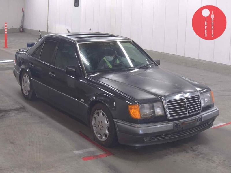 MERCEDES BENZ E-CLASS 4D E500