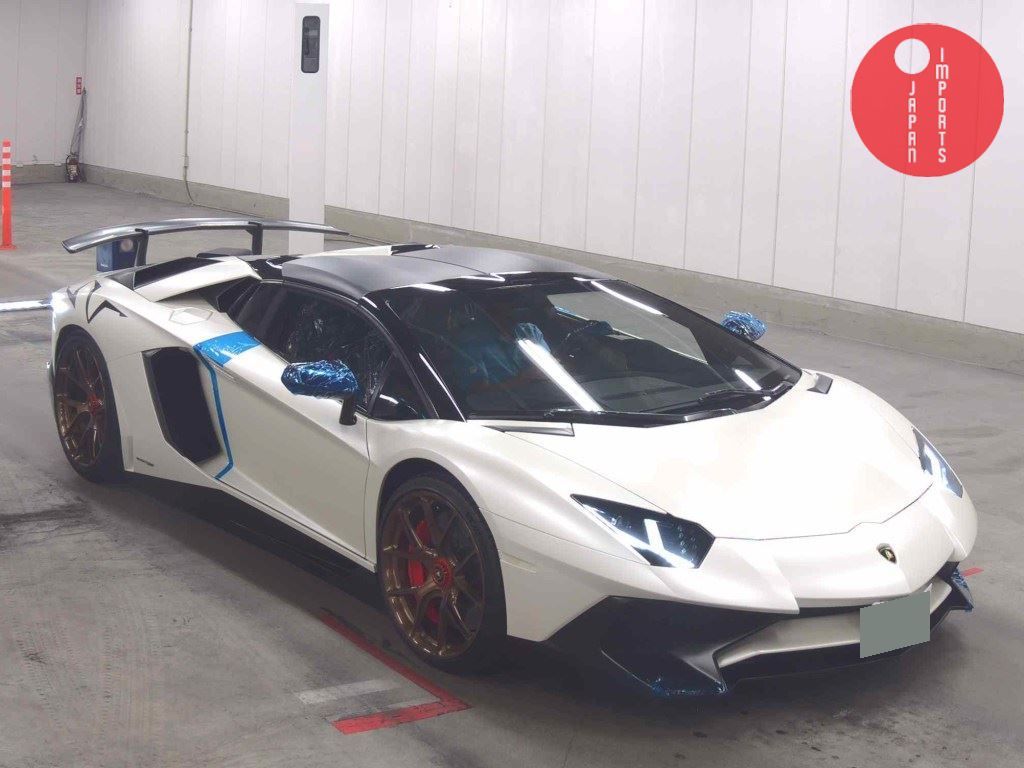 LAMBORGHINI AVENTADOR OP 4WD LP750-4 SV ROADSTER