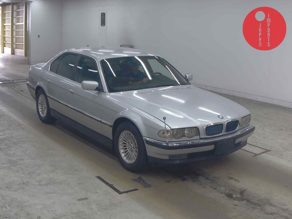 BMW                                                                      7 SERIES       740I