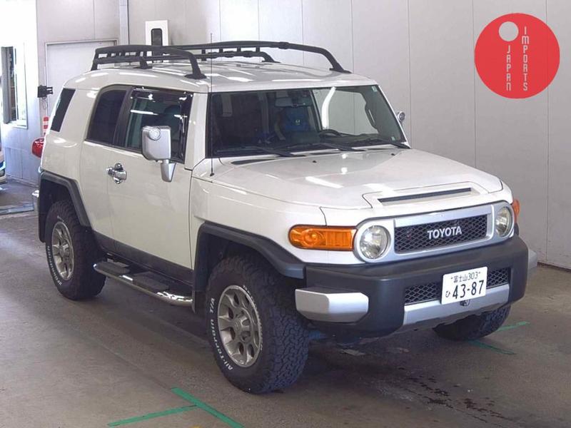AMERICA TOYOTA FJ CRUISER 4WD