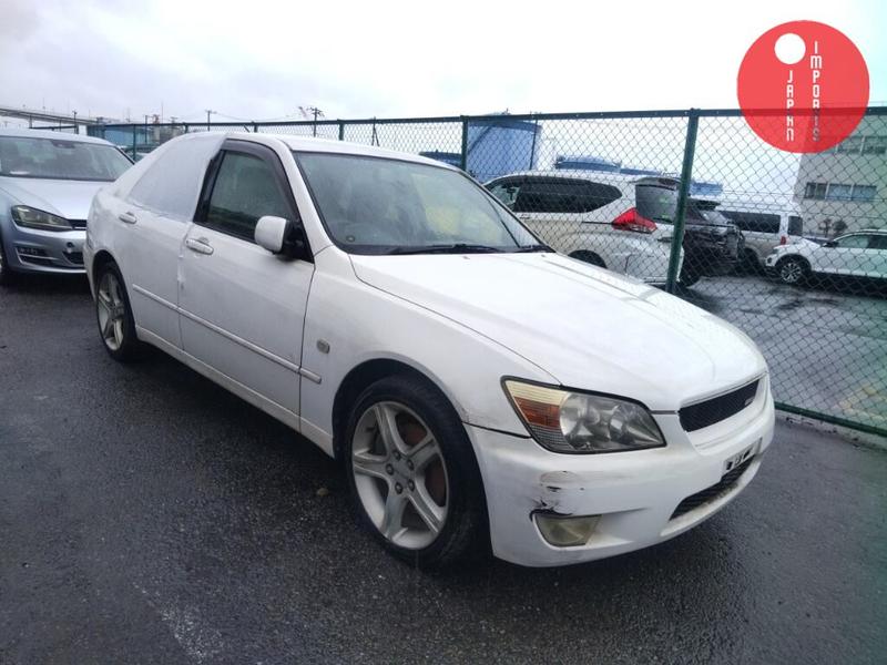 TOYOTA ALTEZZA RS200 Z EDITION